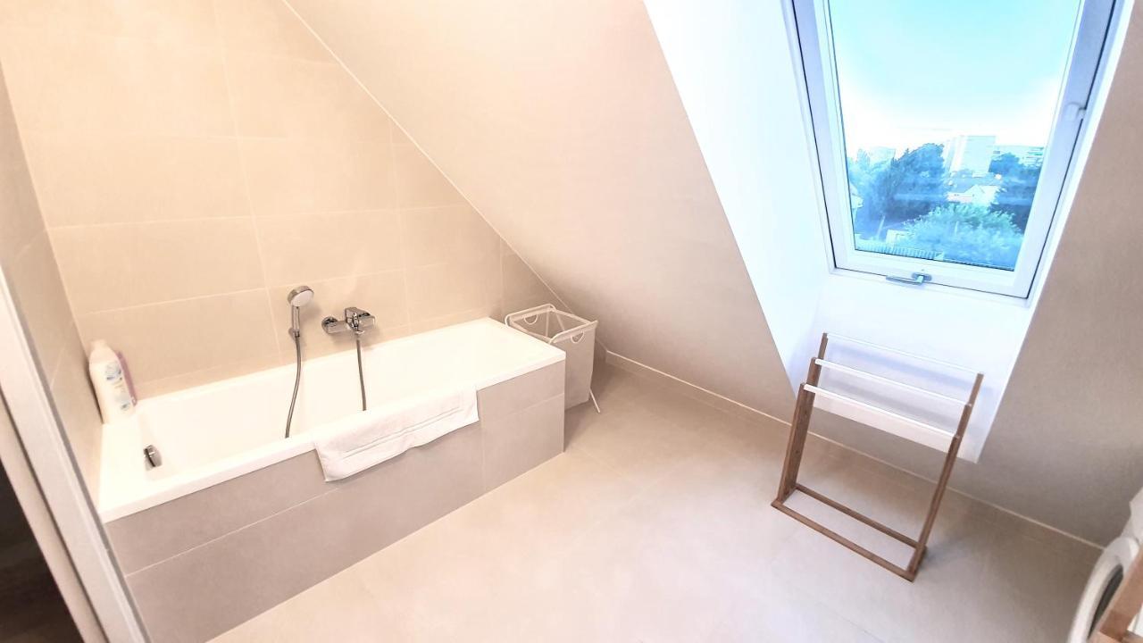 Rooftop Terrace, Free Garage Parking And Pool! Viena Exterior foto